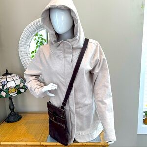Ripzone Women's Cream Hooded Jacket in excellent condition size large!
